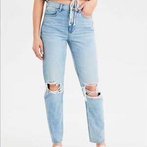 NWT AE Mom Jeans